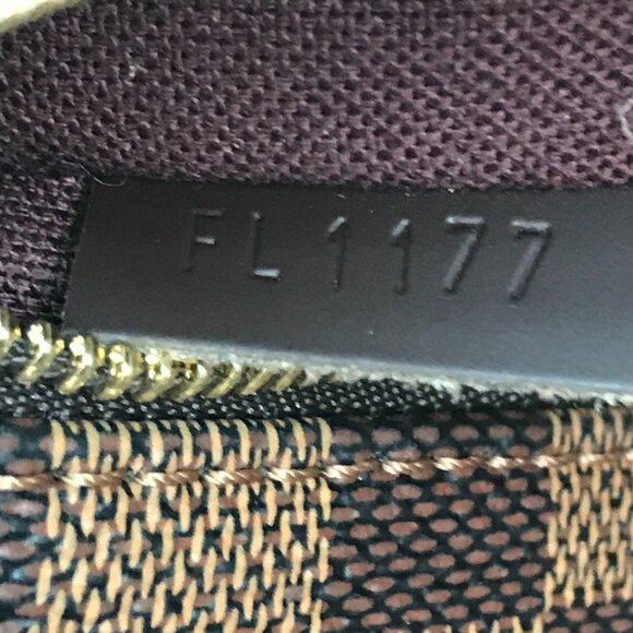 LOUIS VUITTON Brown Damier Canvas Shoulder Bag - Picture 12 of 13